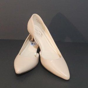 Lifestride Nude Kitten Heel Pumps
